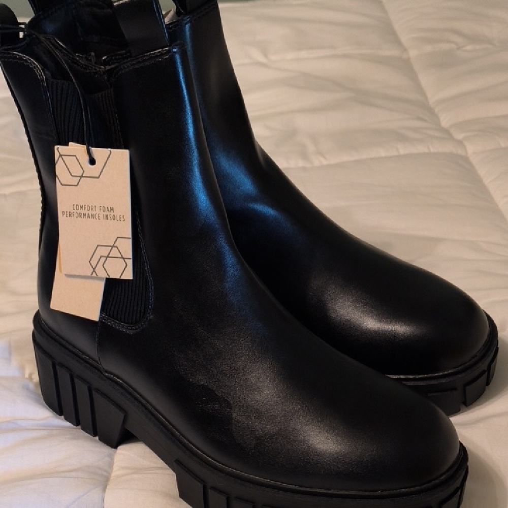 Black Ankle Boots with Comfort Foam
